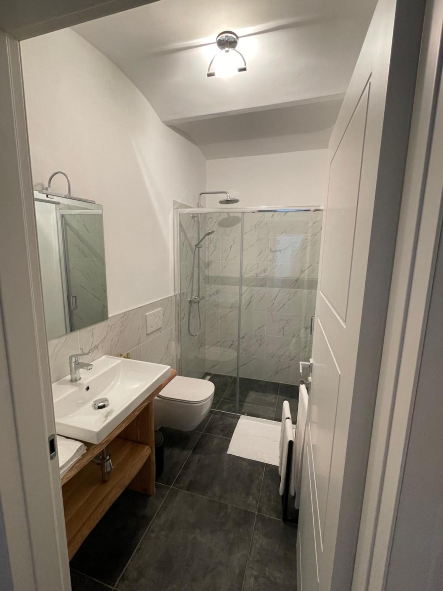 Tenuta Dei Vicini - Luxury Apartments San Marzano Oliveto Ngoại thất bức ảnh